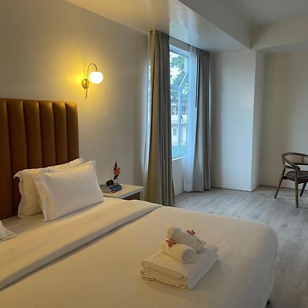 Hotel Pegasus Crown Shillong Ngoại thất bức ảnh